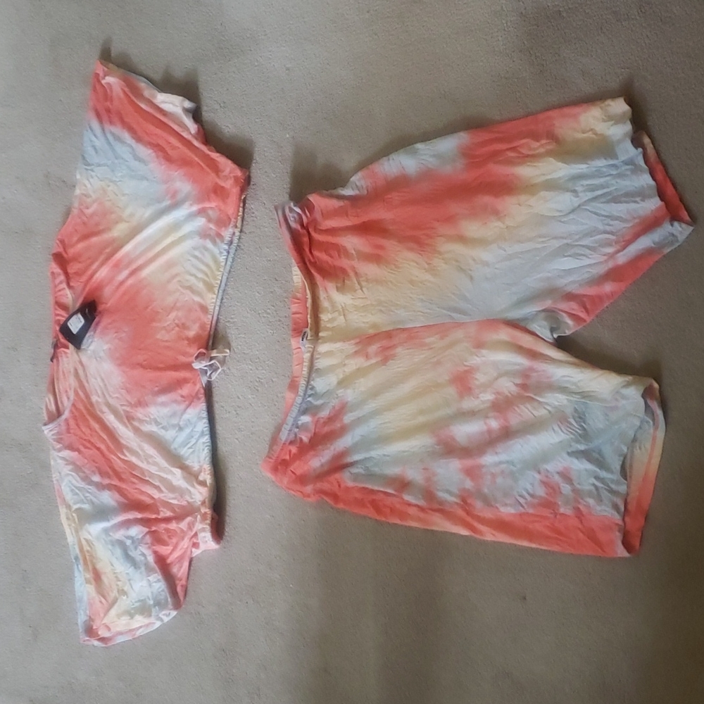 Fashion nova tie dye biker set